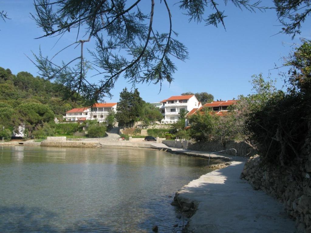 Apartment Riko - Accomodation "With" The Adriatic Sea Kampor Exteriör bild